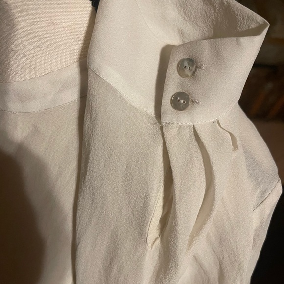 Sheer Hi-Lo Stunner - Picture 6 of 11